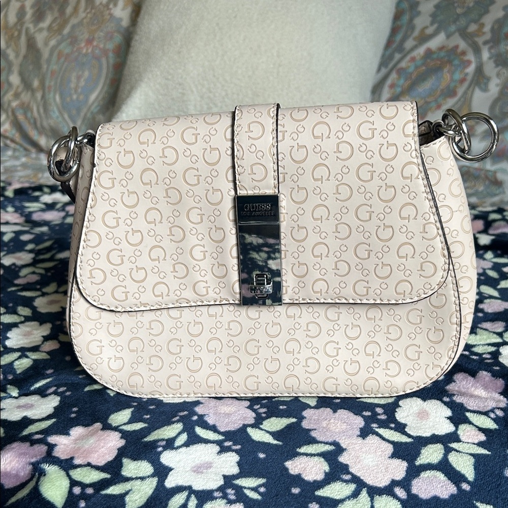 Guess Cream Shoulder Bag